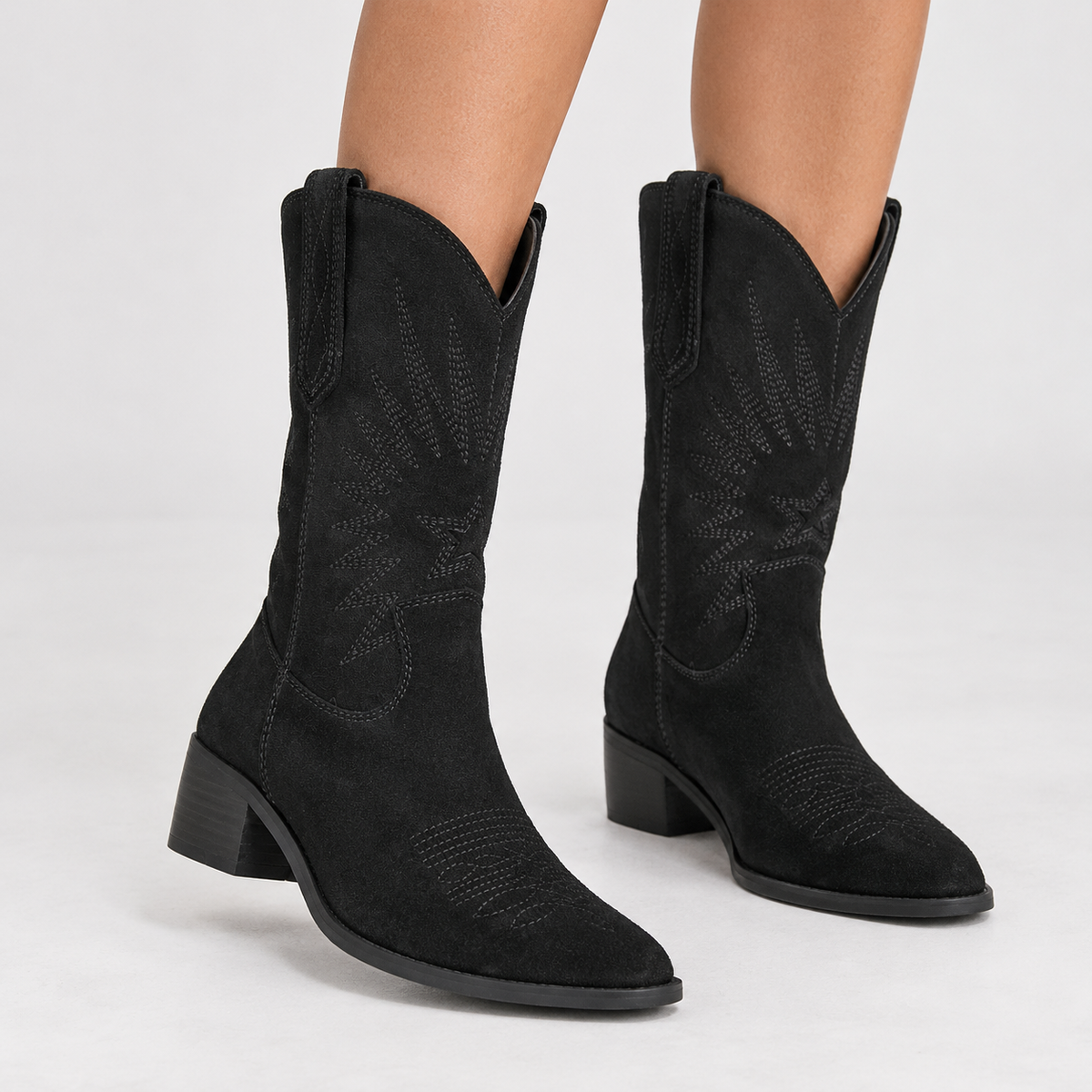 Helwith Suede Western Boots - Black
