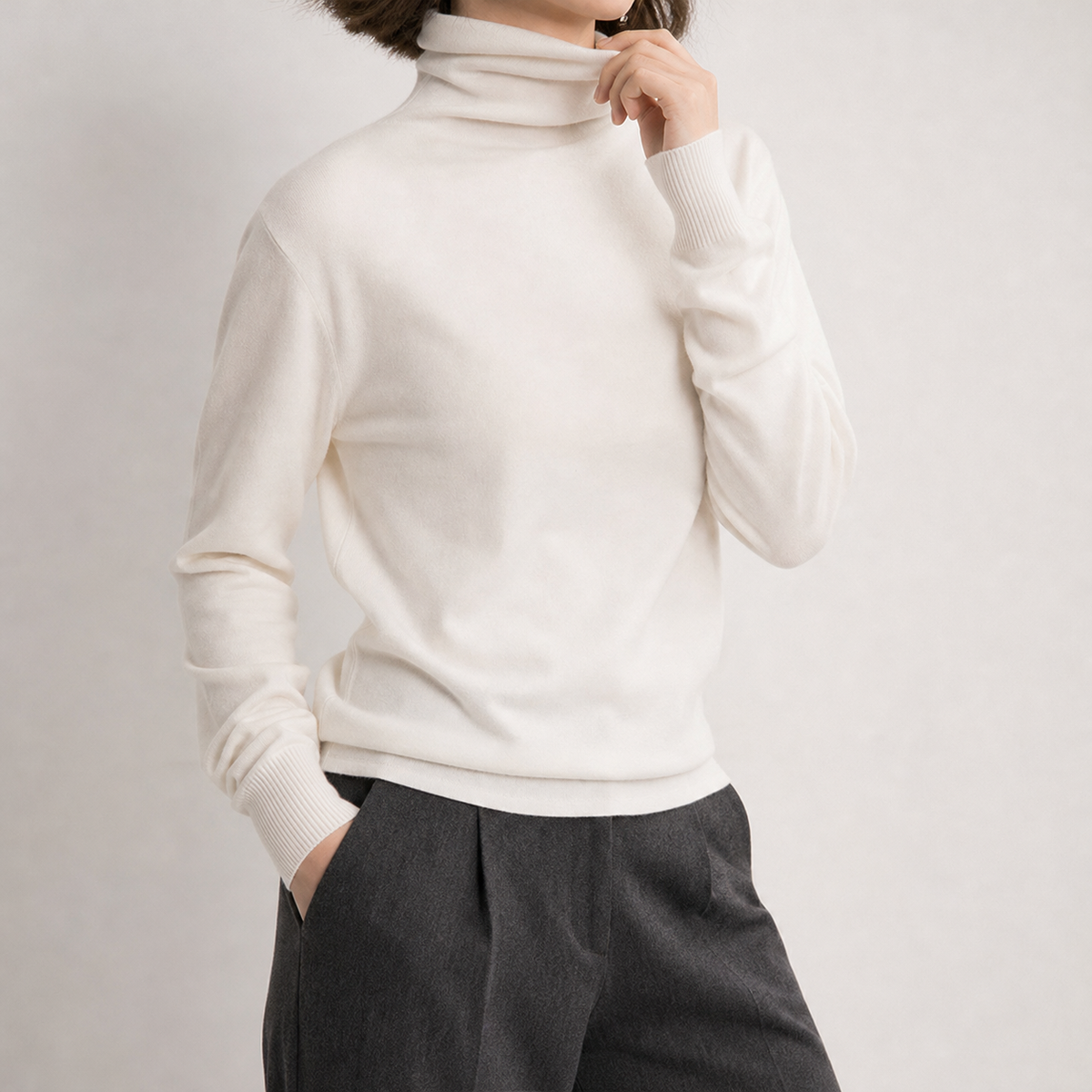 Sadgill Turtleneck Sweater - White