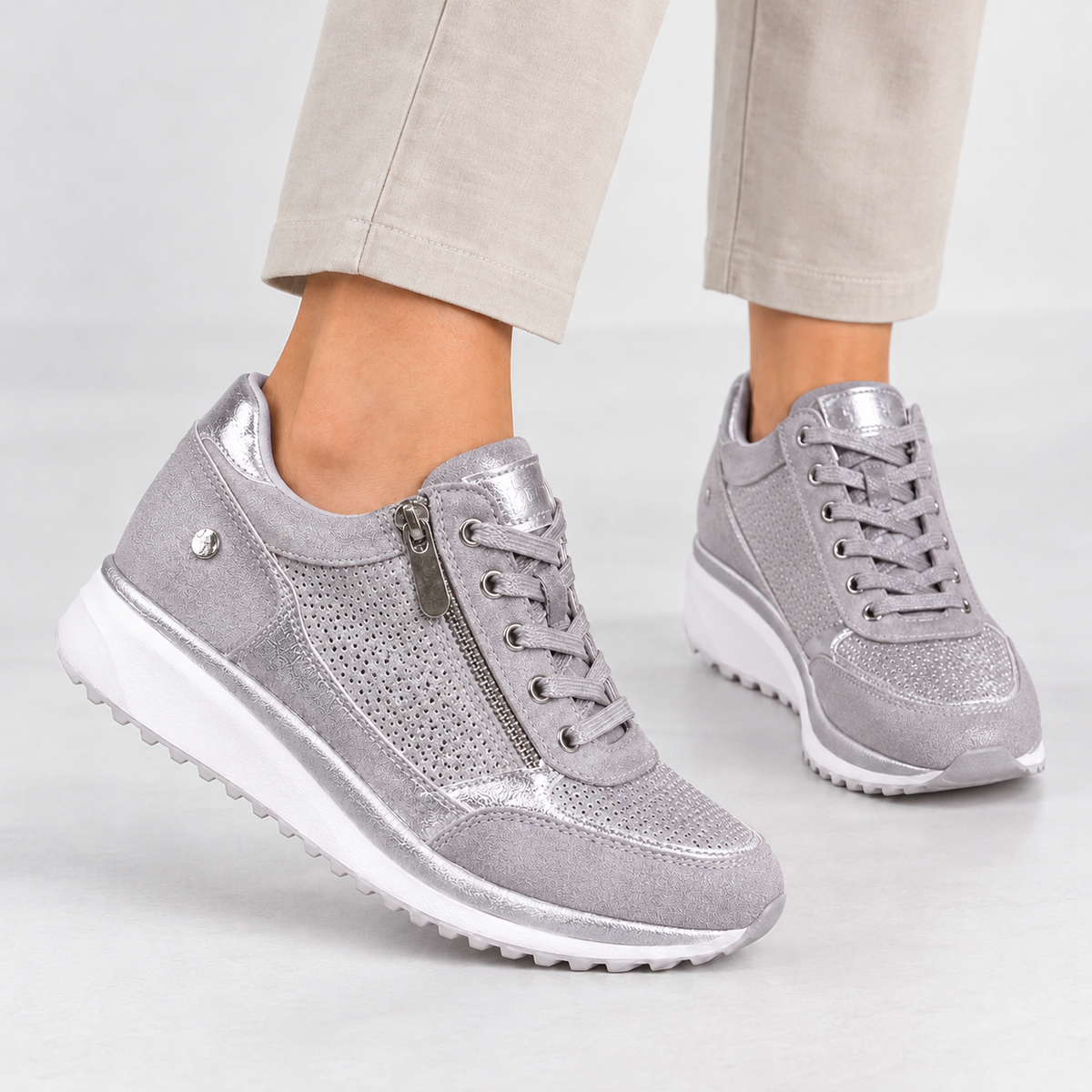 Skelsmergh Perforated Wedge Sneakers - Gray