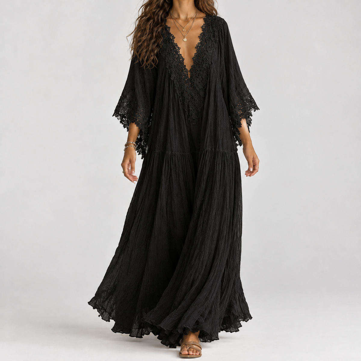 Thornthwaite Lace Maxi Dress - Black