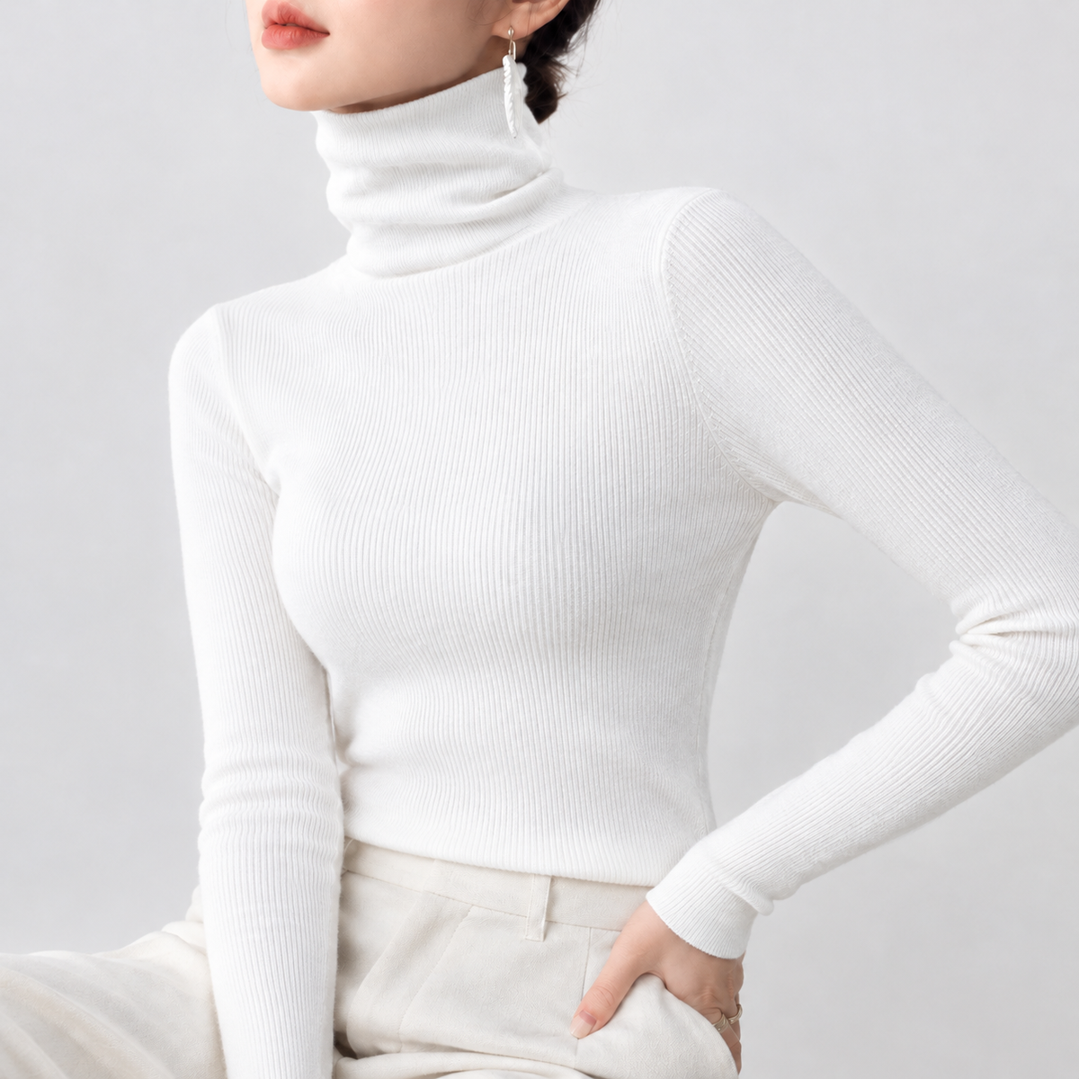 Feetham Turtleneck Top - White
