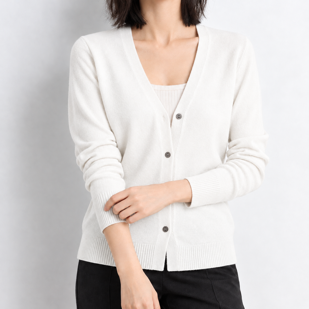 Windrush V Neck Cardigan - White