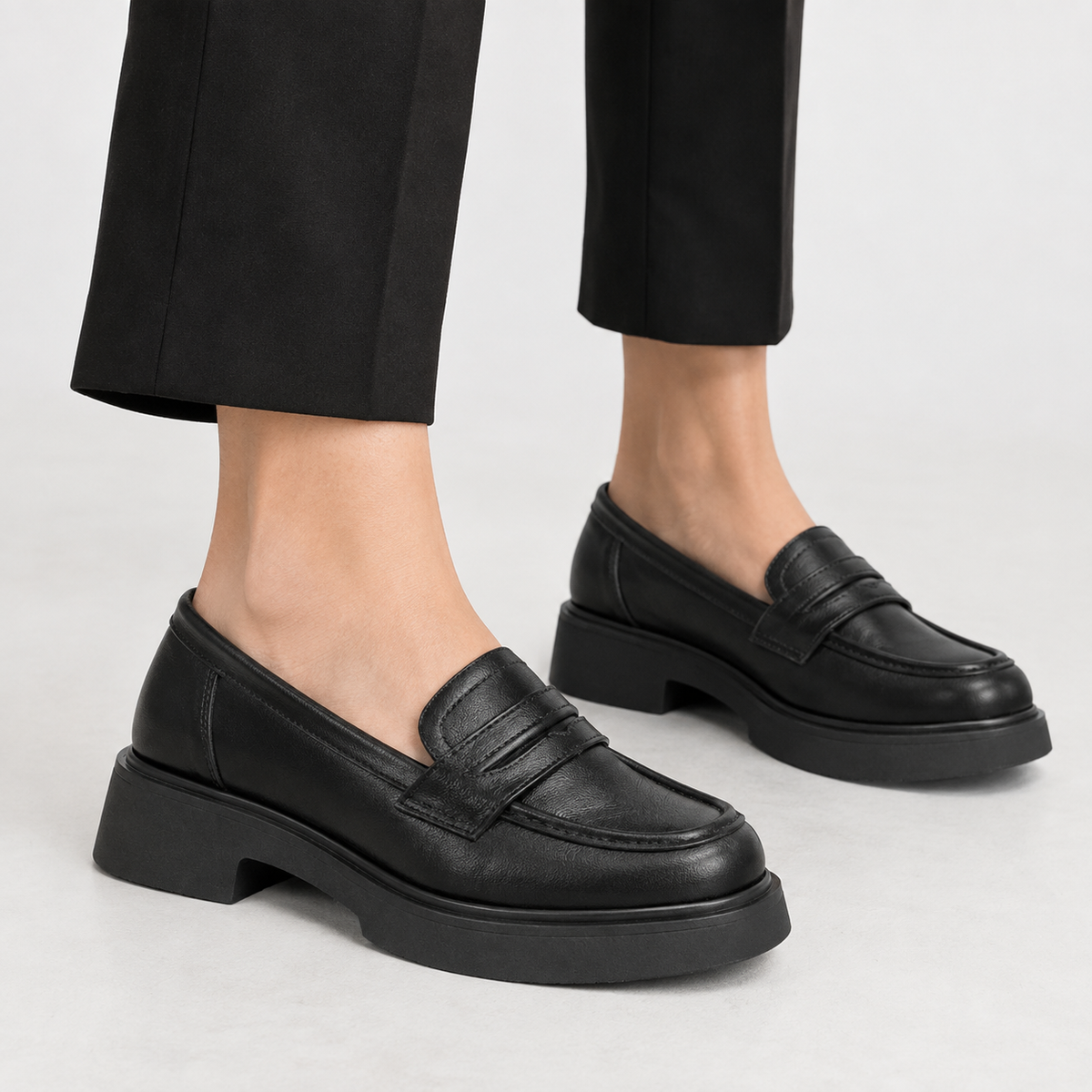 Verona Block Heel Loafers - Black