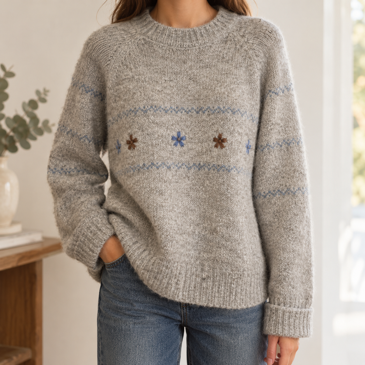 Venton Embroidered Sweater - Light Gray