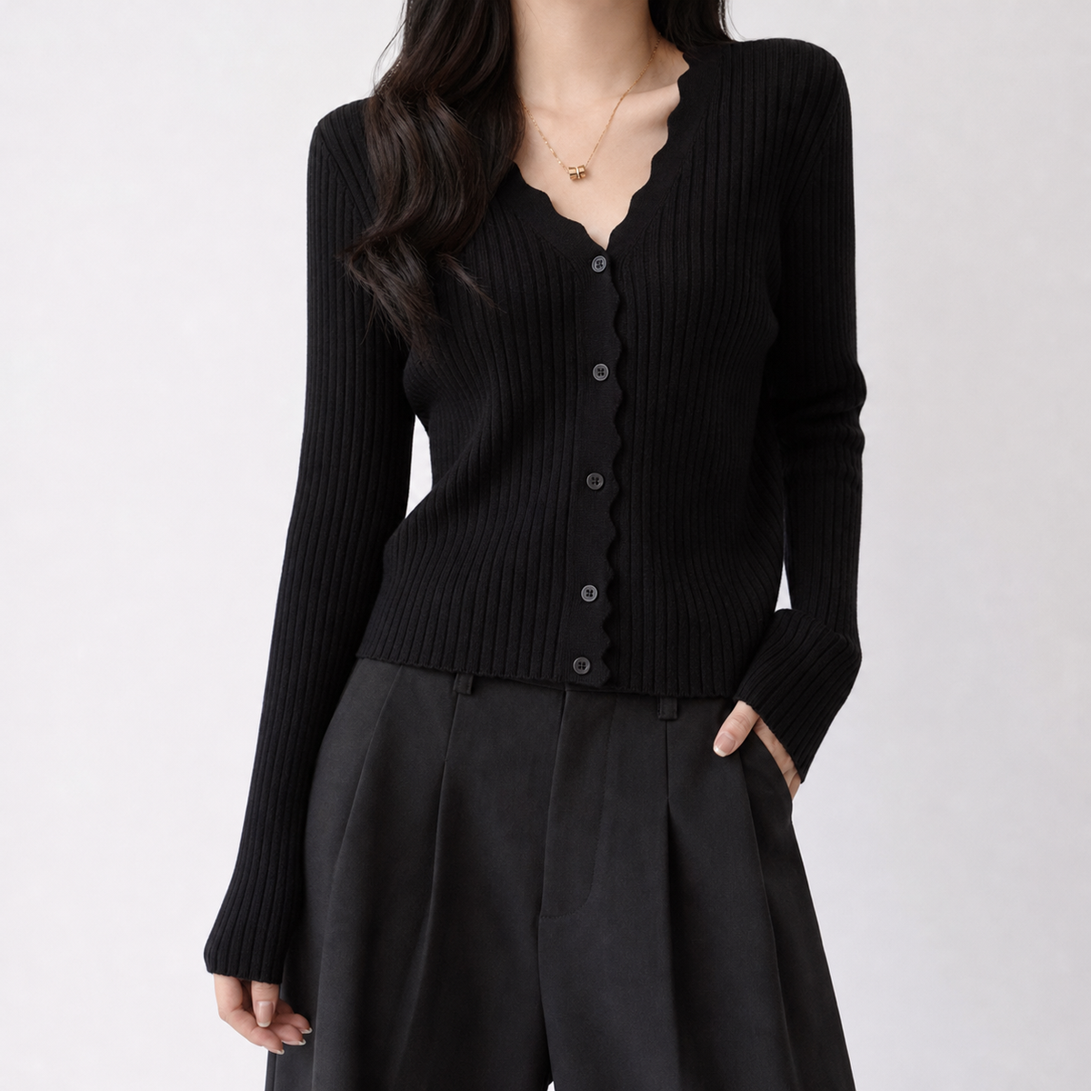 Eastnor Scallop Cardigan - Black