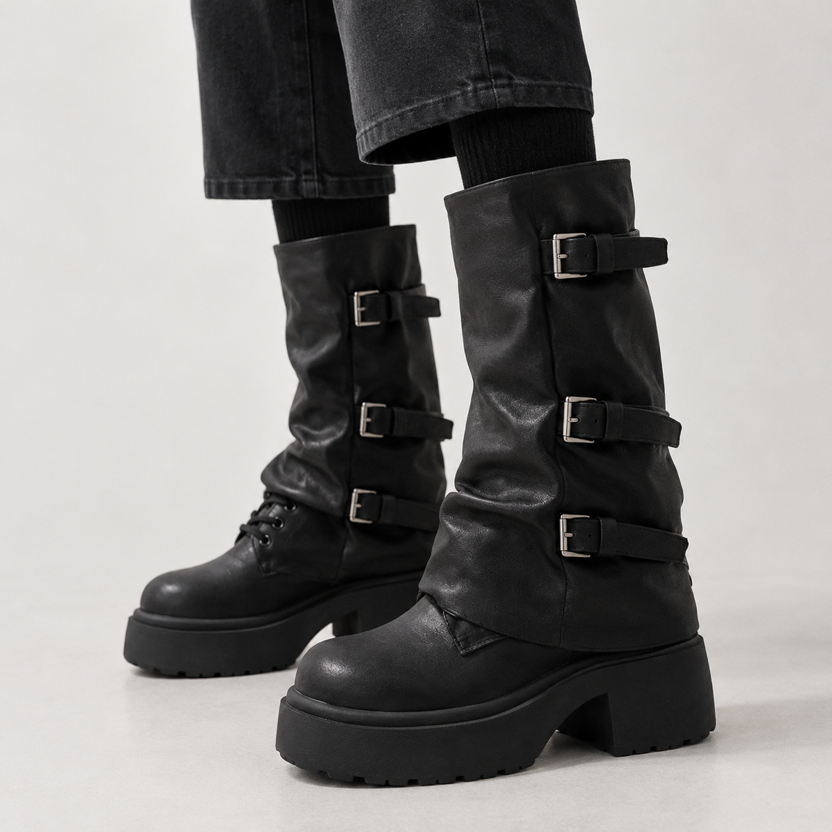 Bampton Convertible Boots - Black