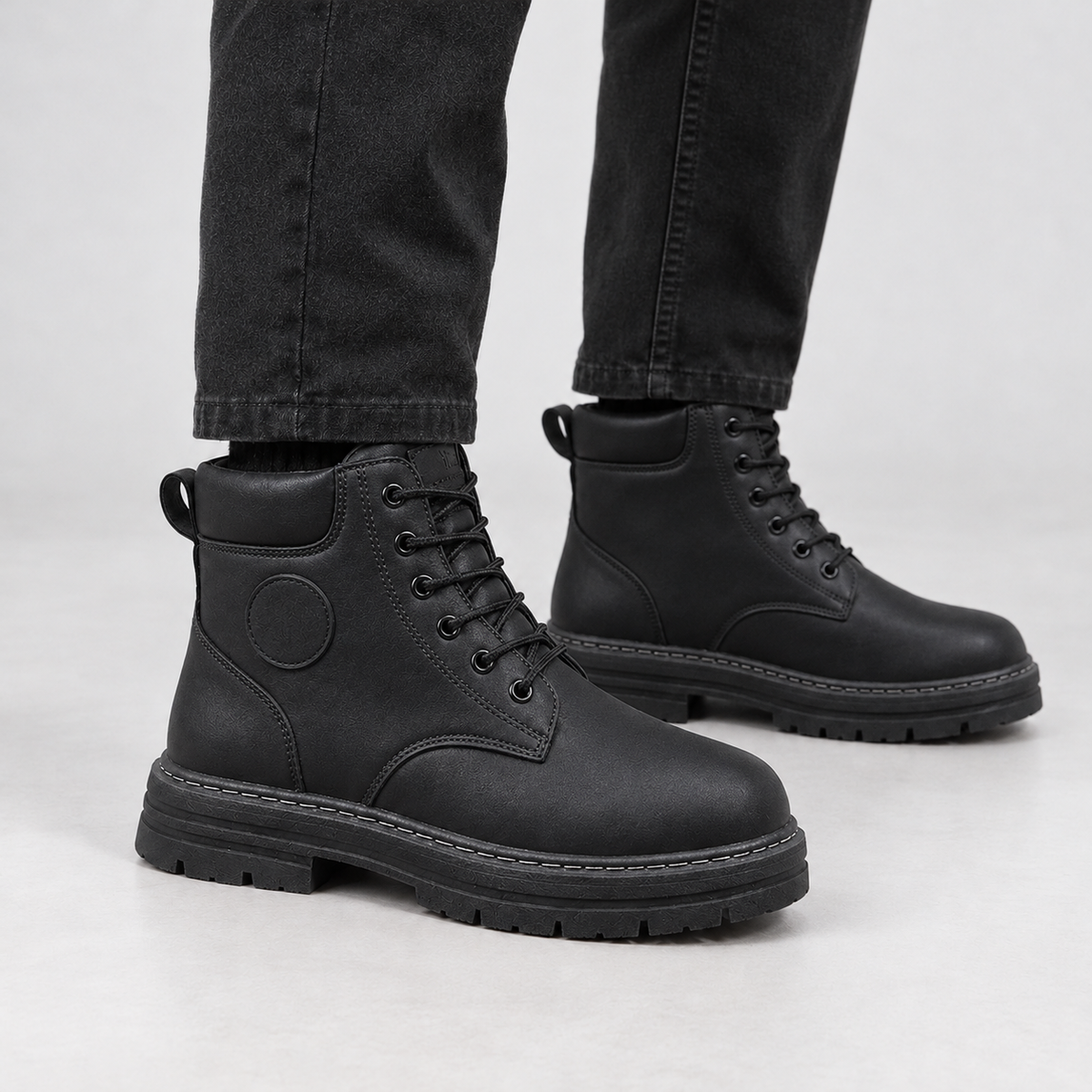 Lochinver Lug Sole Boots - Black