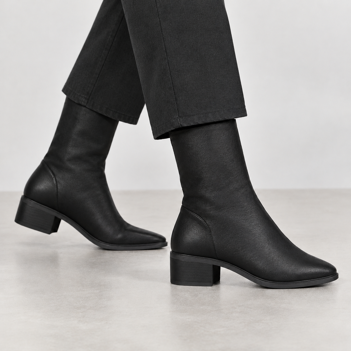 Haythorne Block Heel Boots - Black