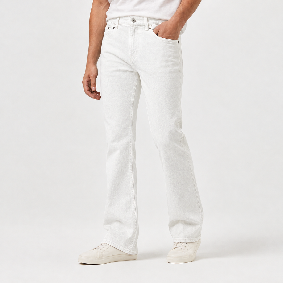 Auchendinny Flared Jeans - White
